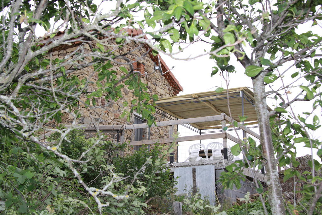 Gite Chez Coste Gilles Saint-Privat-du-Dragon Ngoại thất bức ảnh